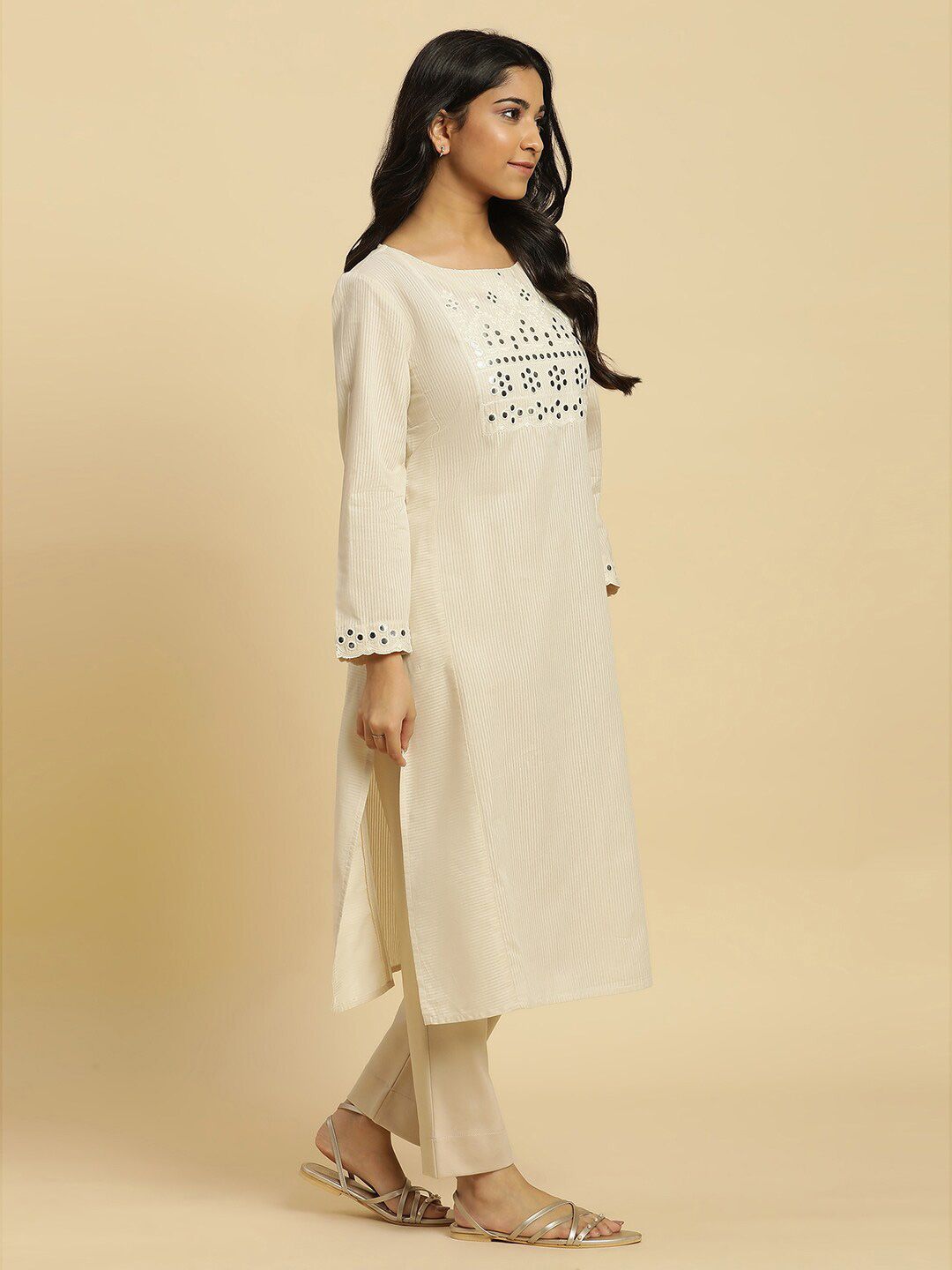 W Yoke Design Mirror Work Round Neckline Straight Kurta