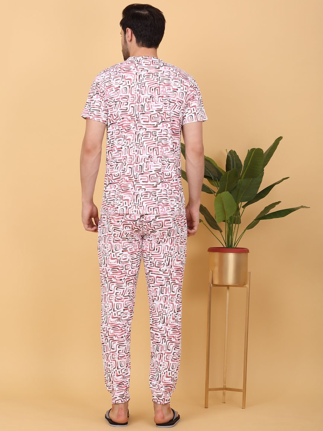 Sweet Dreams Pink & White Abstract Printed Round Neck Night suit