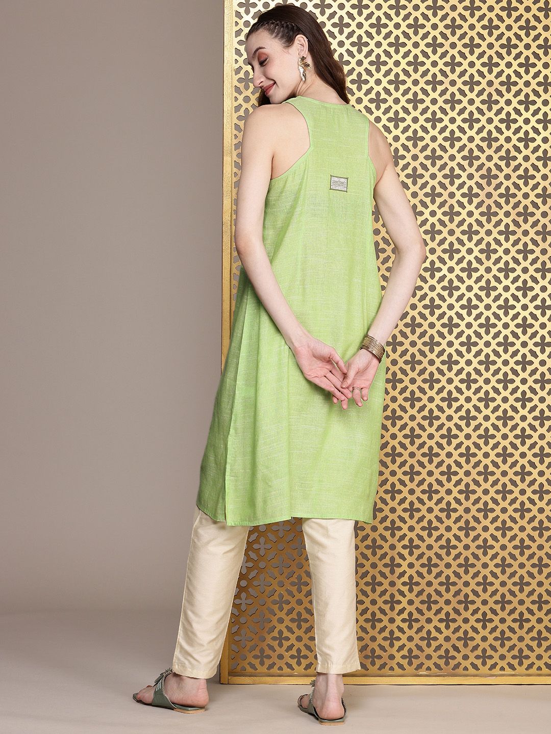 House of Pataudi Floral Embroidered A-Line Jashn Kurta