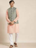 SOJANYA Lelaki Kurta Kapas Tulen Chikankari Warna Peach dengan Jaket Churidar & Nehru