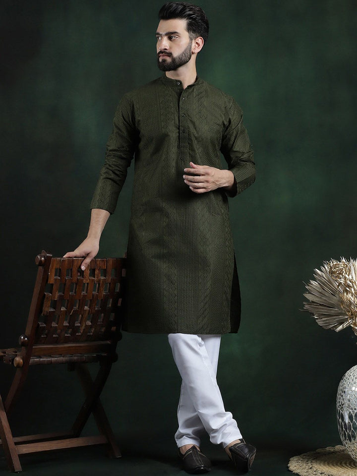 SOJANYA Ethnic Motifs Embroidered Mandarin Collar Thread Work Cotton Straight Kurta