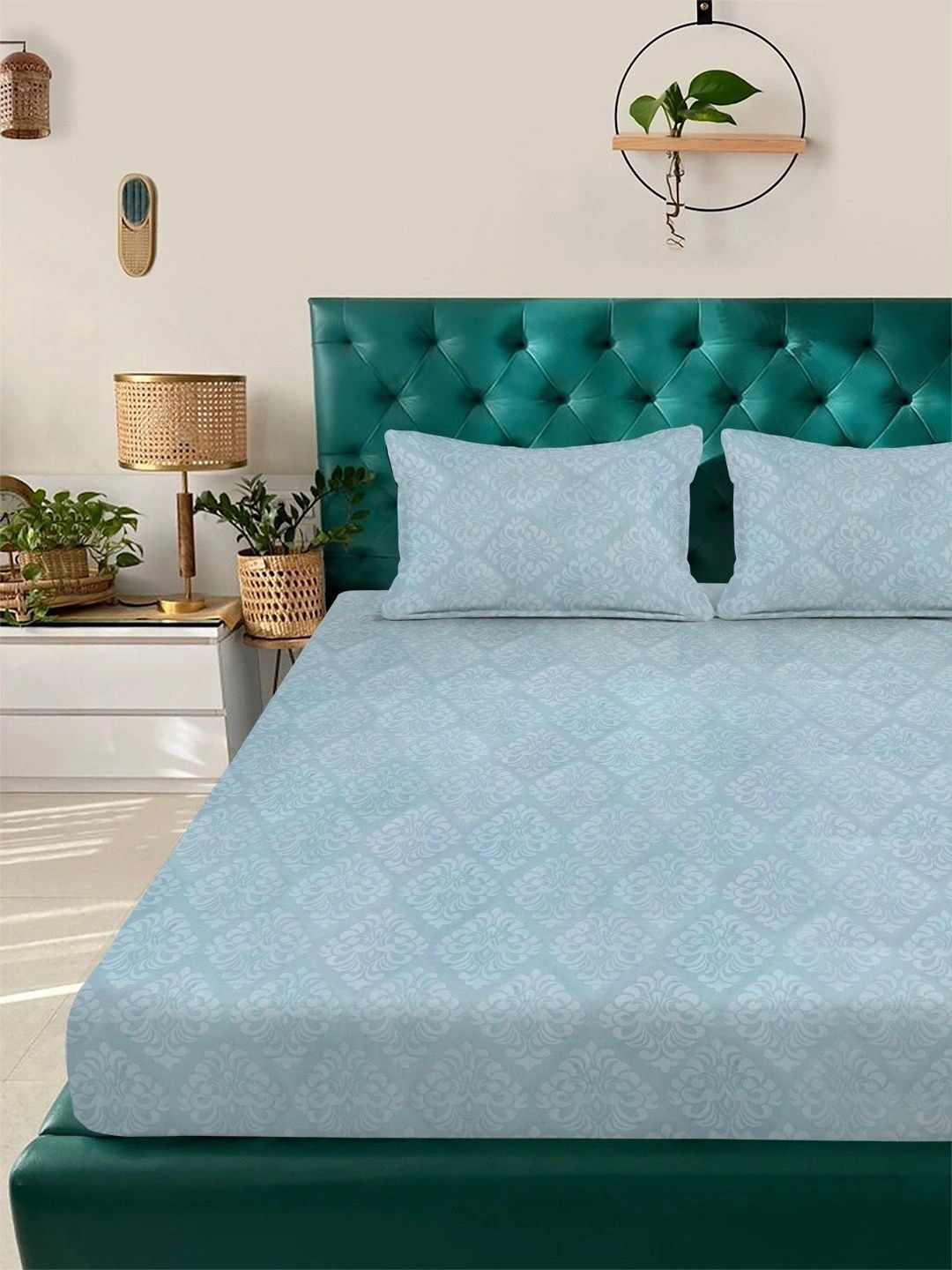 Moda Rapido X KLOTTHE Blue & White Floral 300 TC King Bedsheet with 2 Pillow Covers