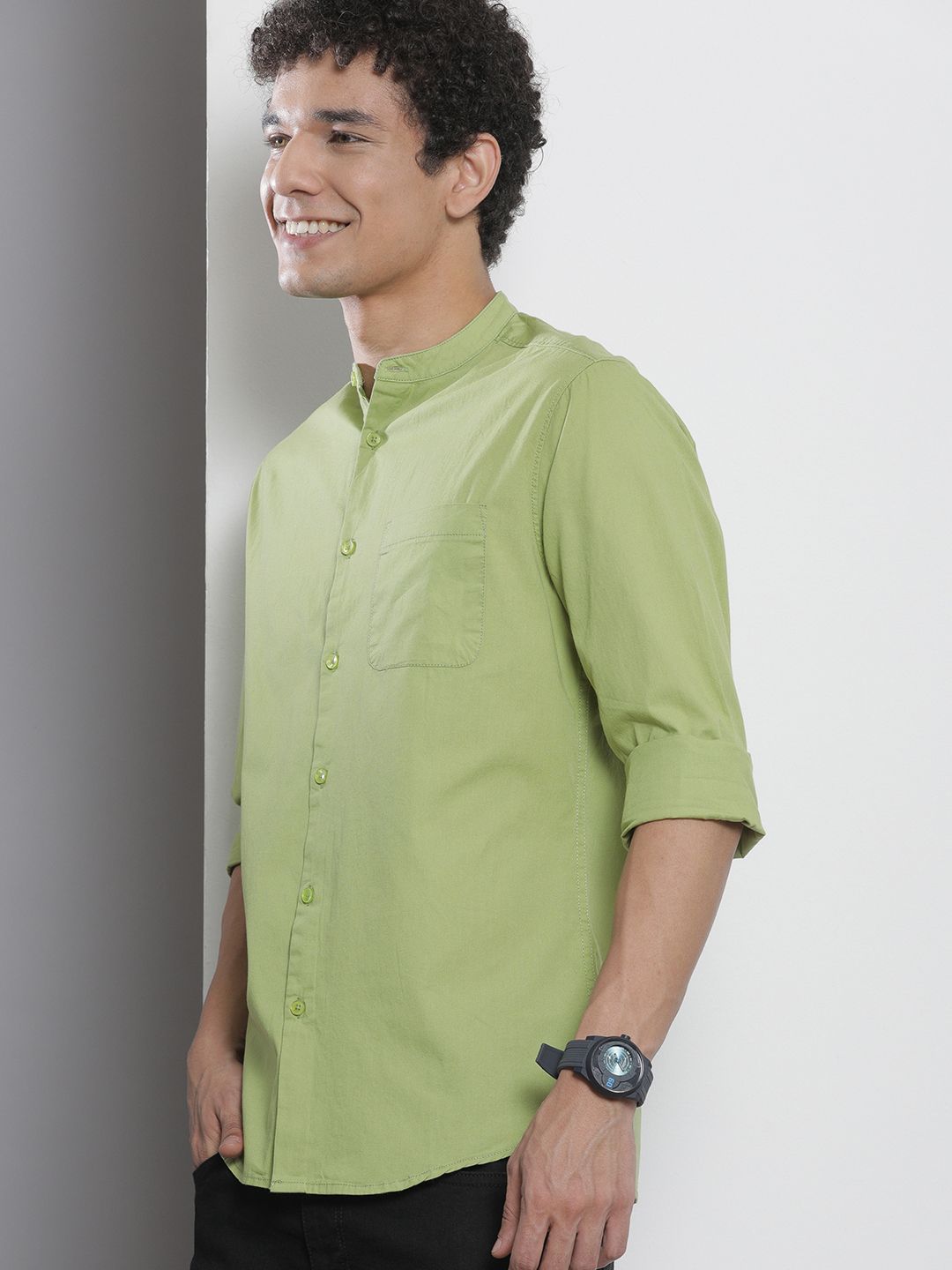 The Indian Garage Co Men Green Solid Pure Cotton Casual Shirt