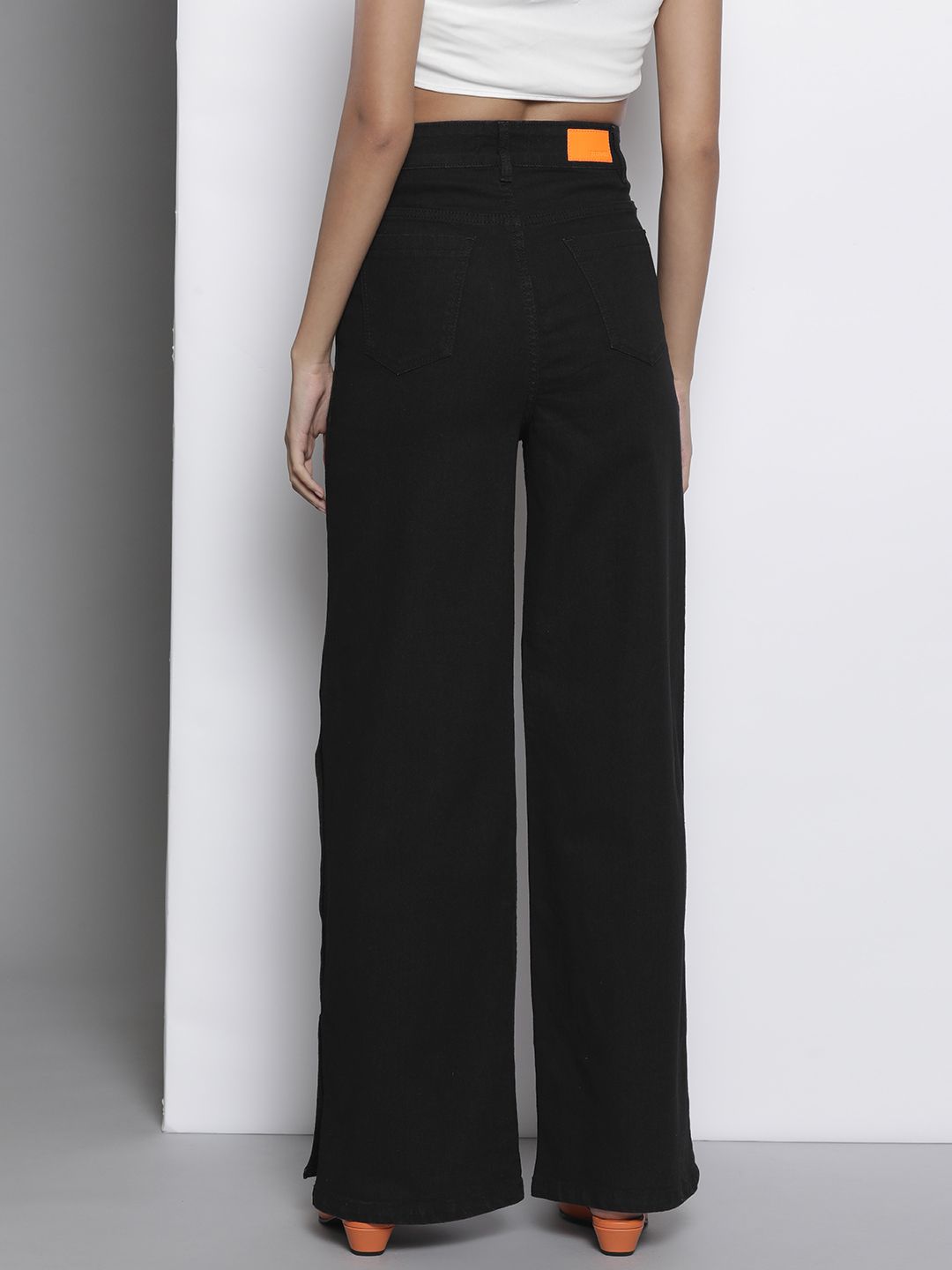 SASSAFRAS Women Black Comfort Straight Fit High-Rise Side Slit Stretchable Jeans