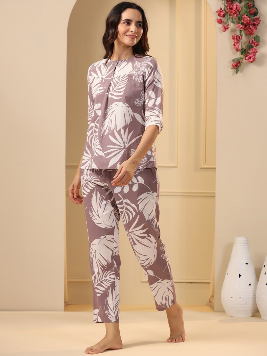 SANSKRUTIHOMES Purple & White Floral Printed Pure Cotton Night Suit