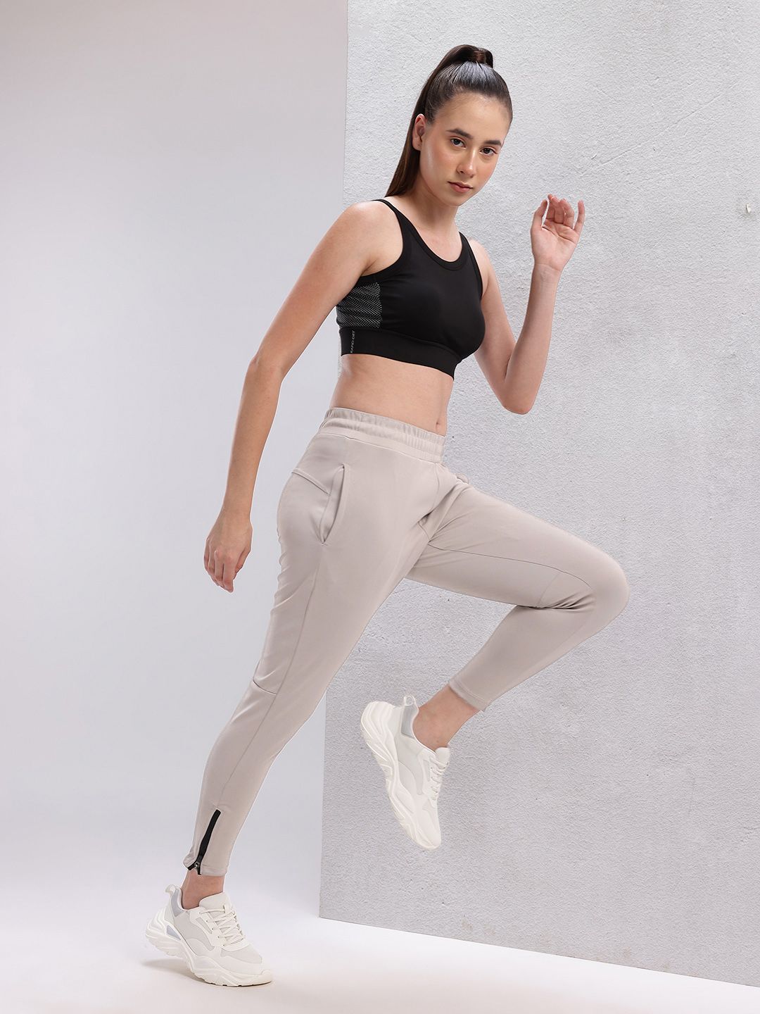 HRX by Hrithik Roshan Women Mid-Rise Slim Fit Running Track Pants