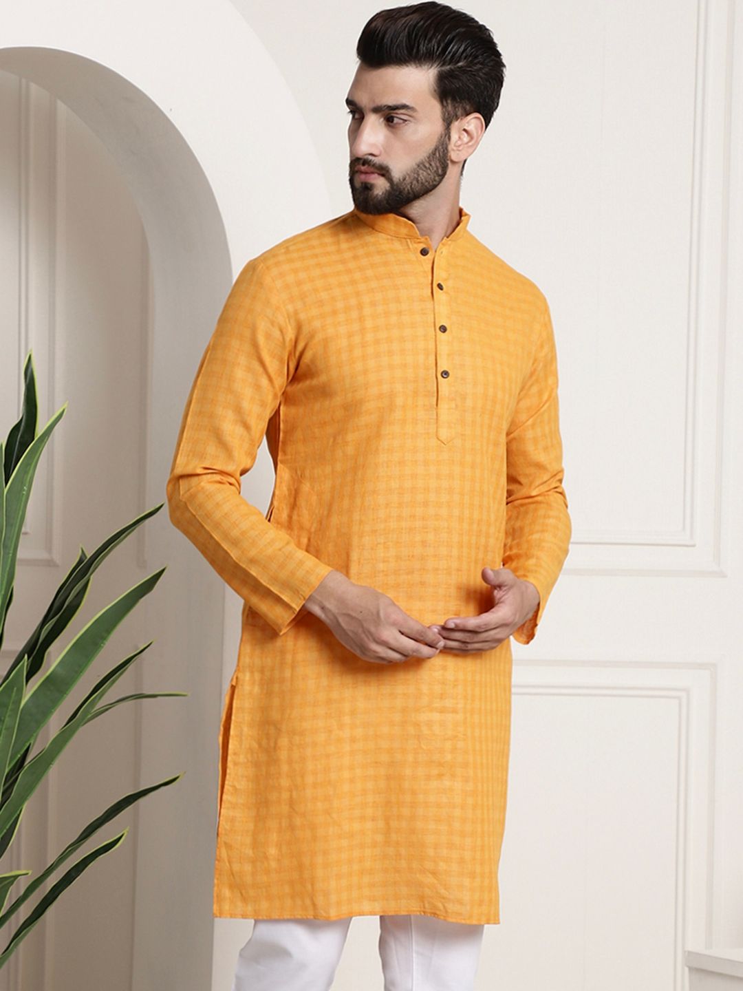 SOJANYA Men Mustard Checked Straight Kurta