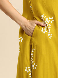 Anouk Floral dicetak bulat kurta biasa