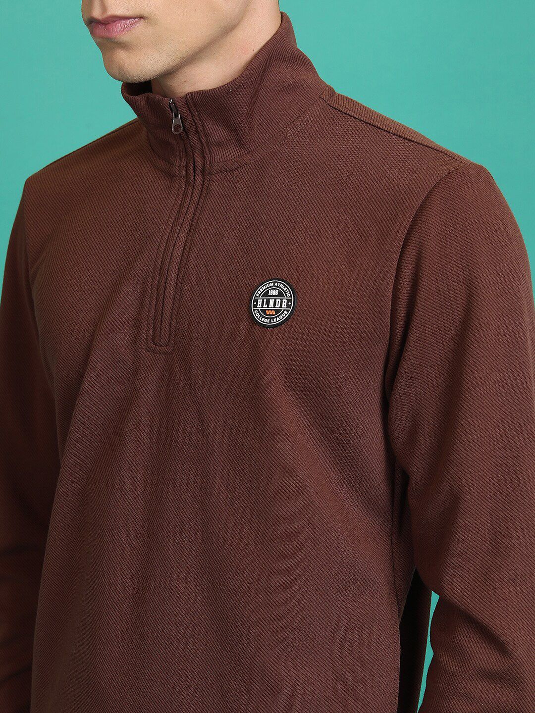 HIGHLANDER High Neck Sweatshirt