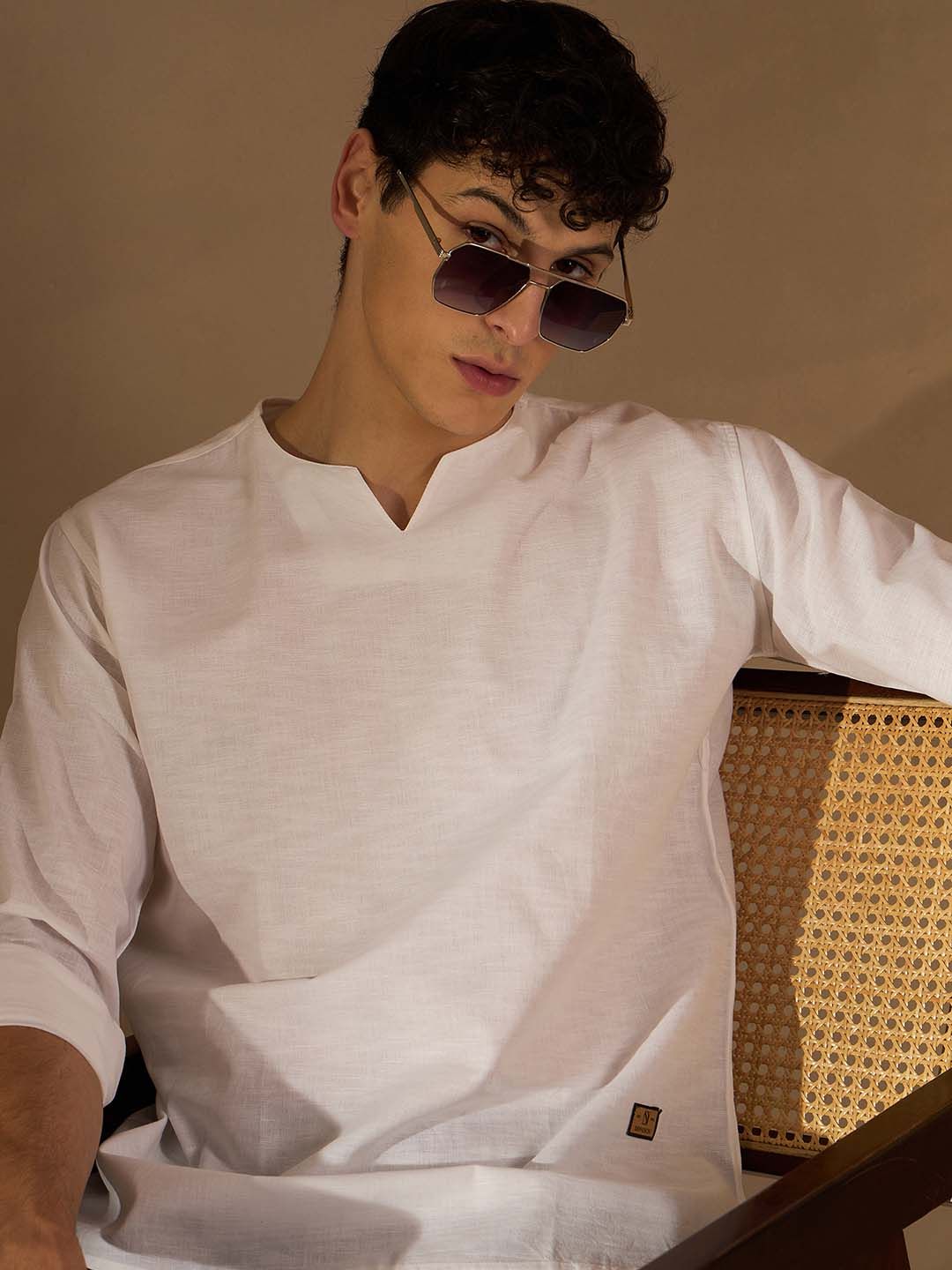 Dennison Men White Solid Kurta