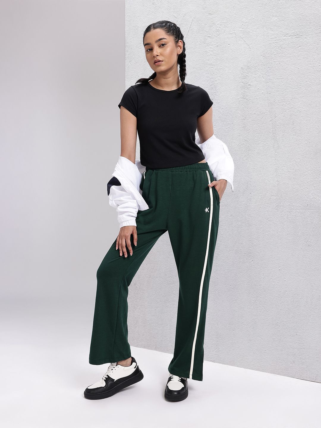 HRX by Hrithik Roshan Women Lifestyle Side Stripes Track Pants