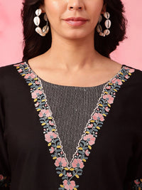 Anouk Floral Embroidered Round Neck Thread Work Straight Short Kurti