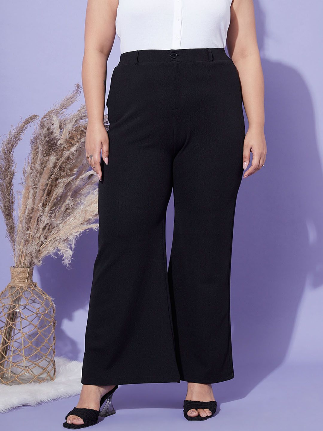 SASSAFRAS Curve Women Straight Fit High-Rise Bell Bottom Tousers