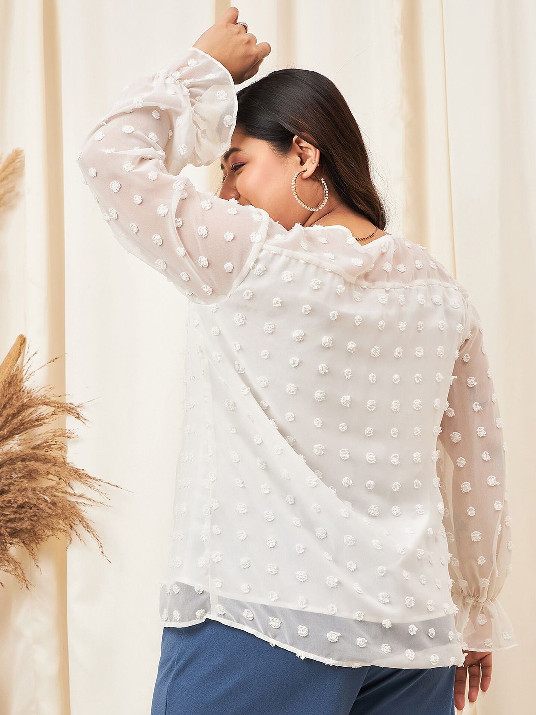 Berrylush Curve Plus Size White Self Design V-Neck Puff Sleeve Top