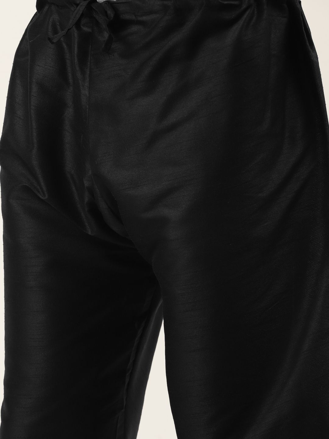 SOJANYA Kurta Hitam Lelaki dengan Jaket Churidar & Nehru