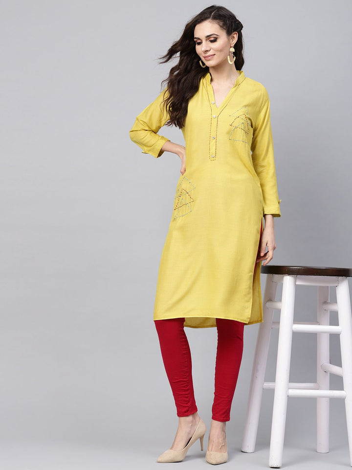 SOJANYA Wanita Kuning Solid Kurta Lurus