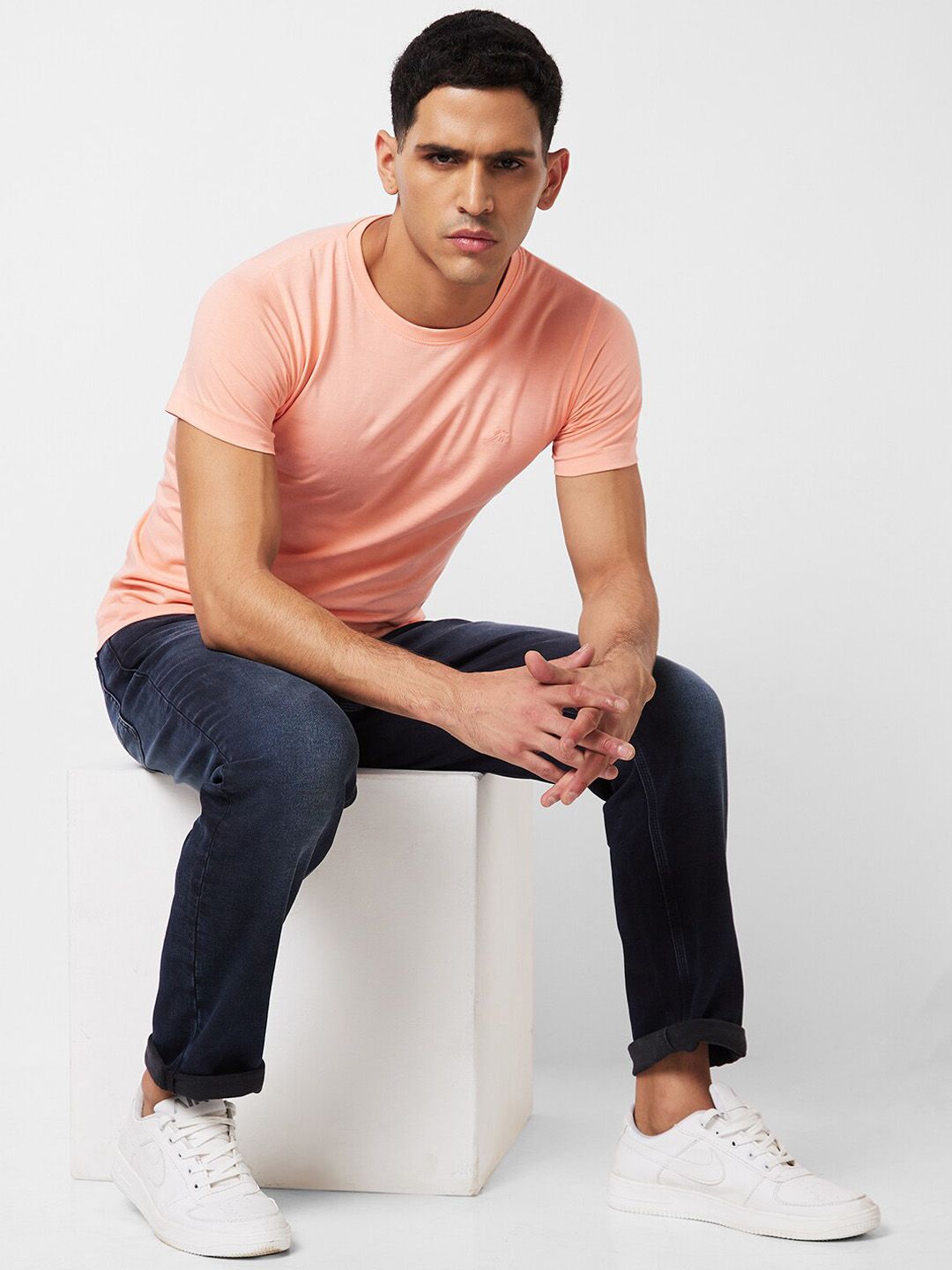 Lelaki Spykar Santai Fit Light Fade Jeans Regangan