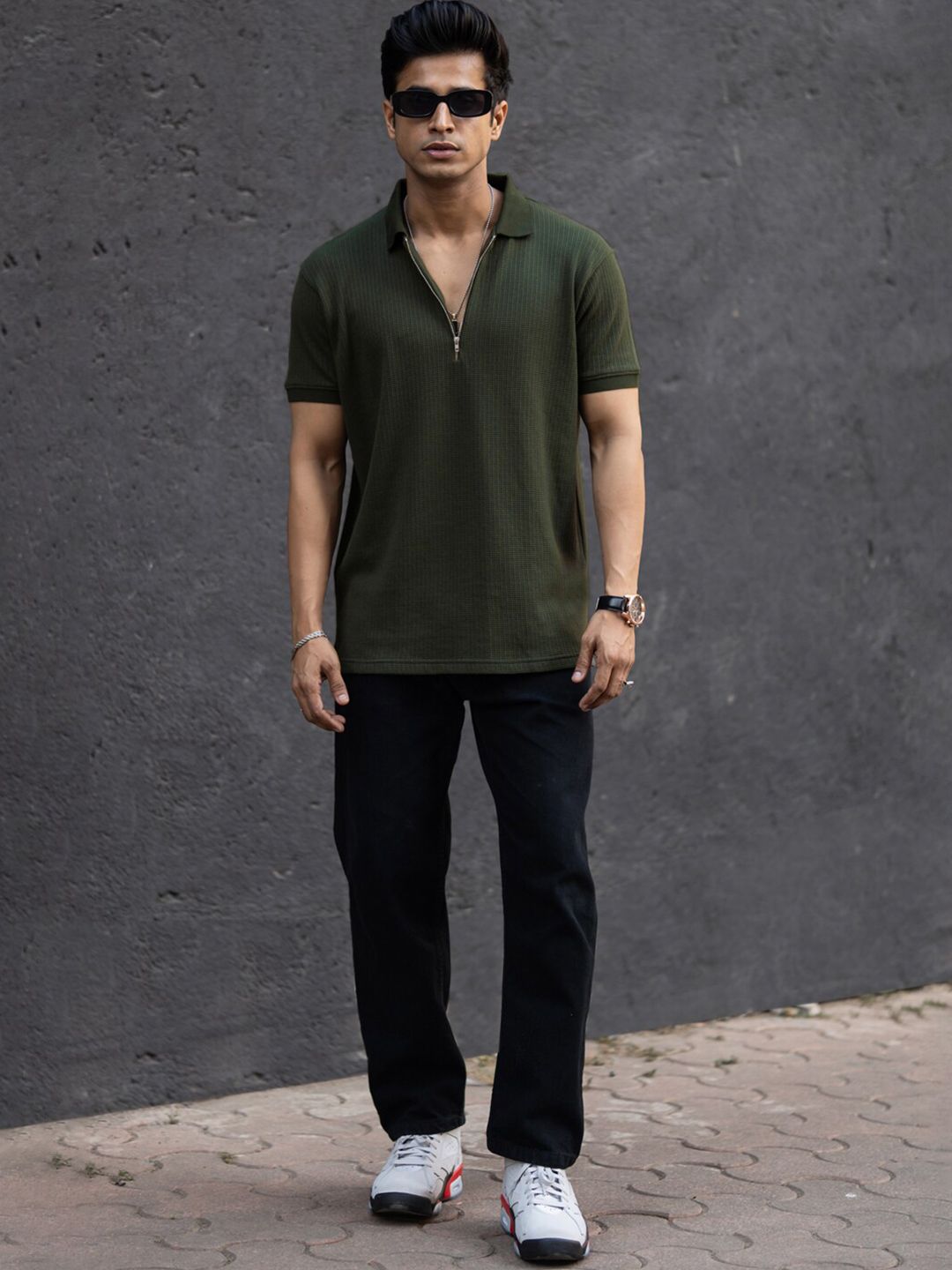 Powerlook Men V-Neck Pockets T-shirt