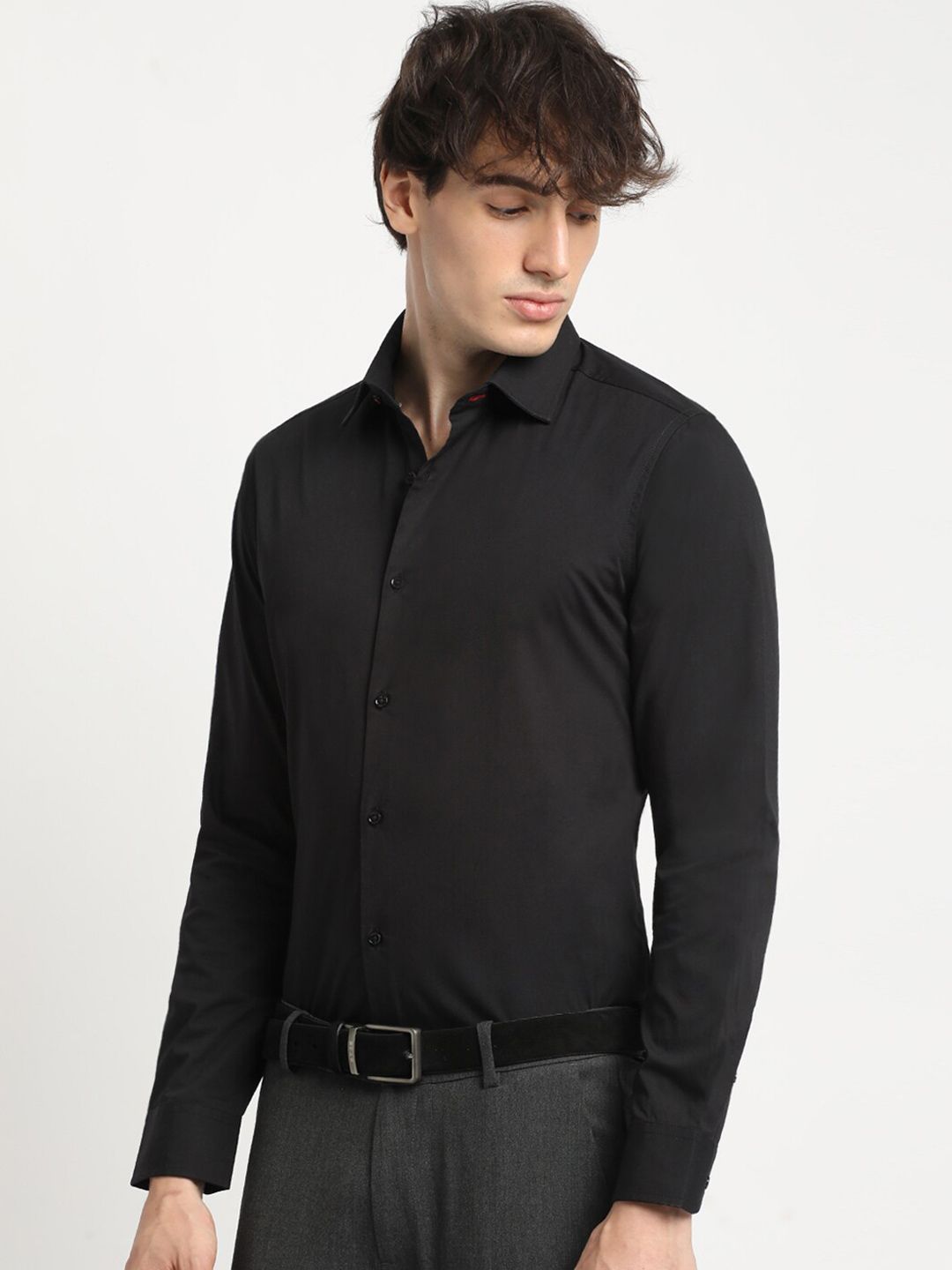 THE BEAR HOUSE Men Solid Tailored Fit Formal Shirt