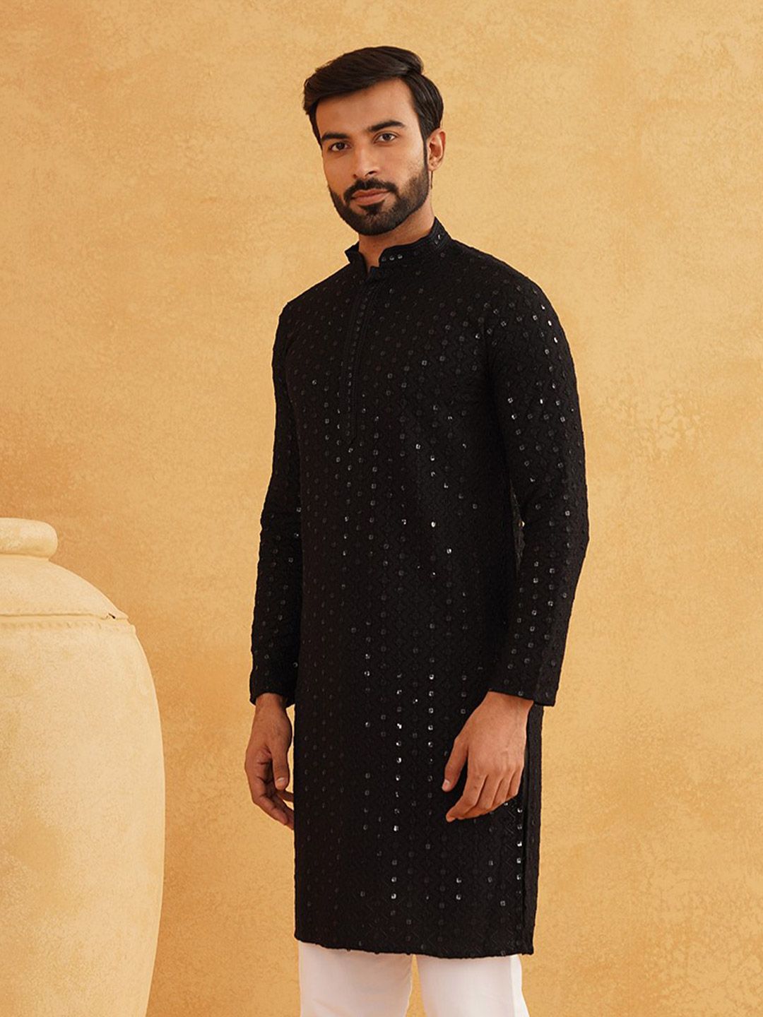 SOJANYA Men Mandarin Collar Thread Work Straight Kurta