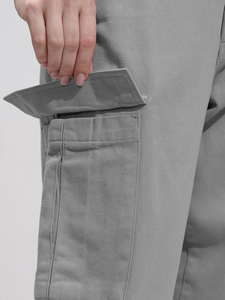 Tokyo Talkies Women Solid Straight FIt Cargo Pants