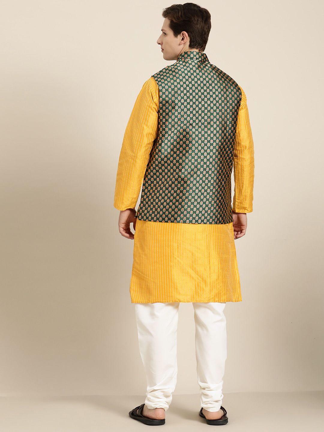 SOJANYA Men Mustard Yellow & Beige Striped Thread Work Straight Kurta Churidar NehruJacket