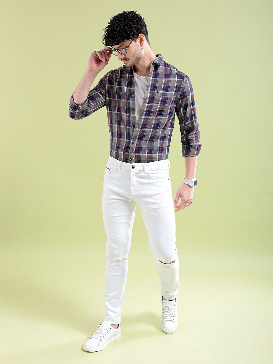 The Indian Garage Co Men Regular Fit Checked Casual Shirt