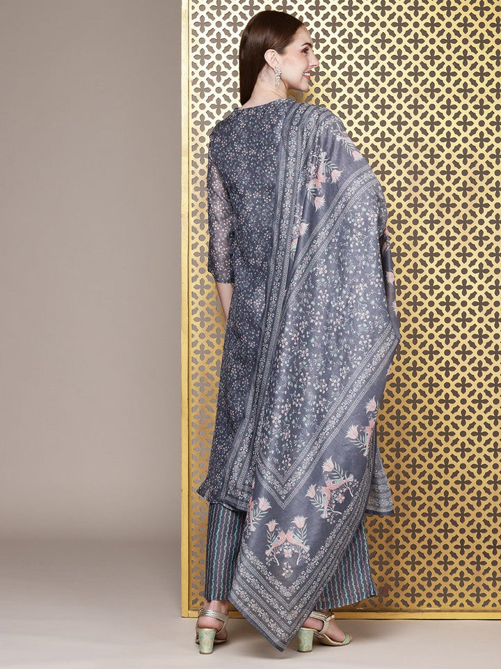 House of Pataudi Women Floral Printed Angrakha Jashn Kurta With Trousers & Dupatta