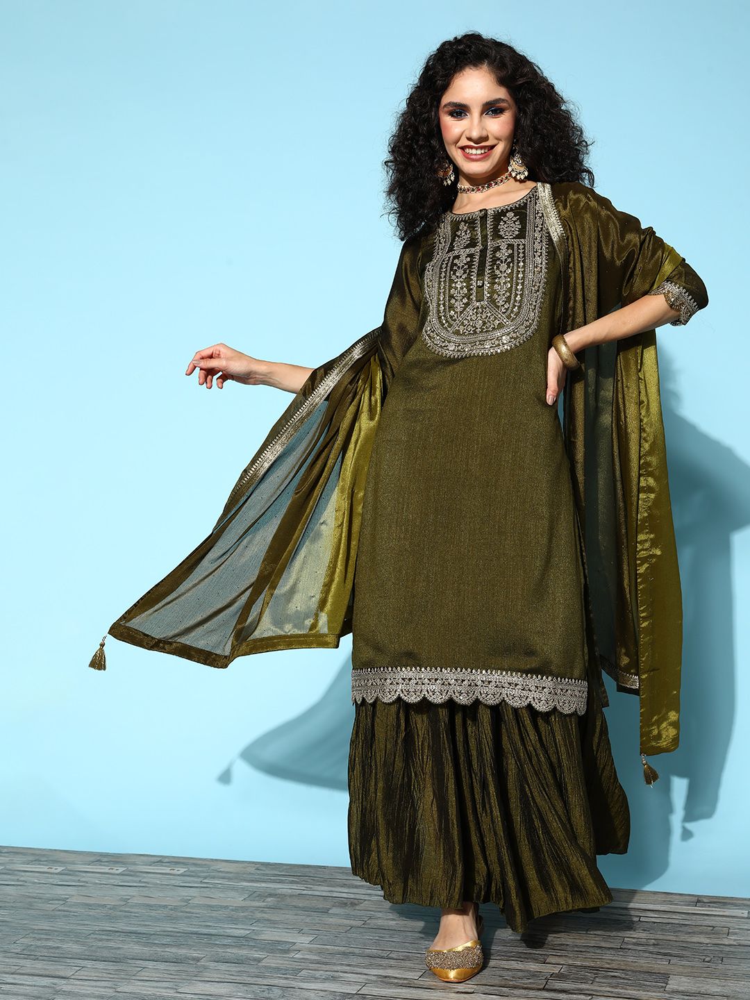 Libas Women Floral Silk Blend Hyper Texture Kurta Set