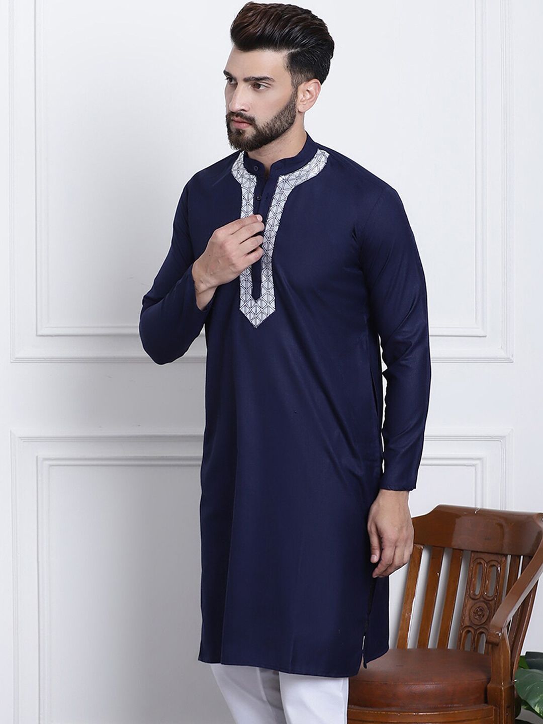 SOJANYA Mandarin Collar Straight Kurta