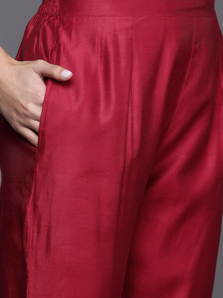Indo Era Women Striped High Slit Thread Work Liva Kurta With Trousers & Dupatta