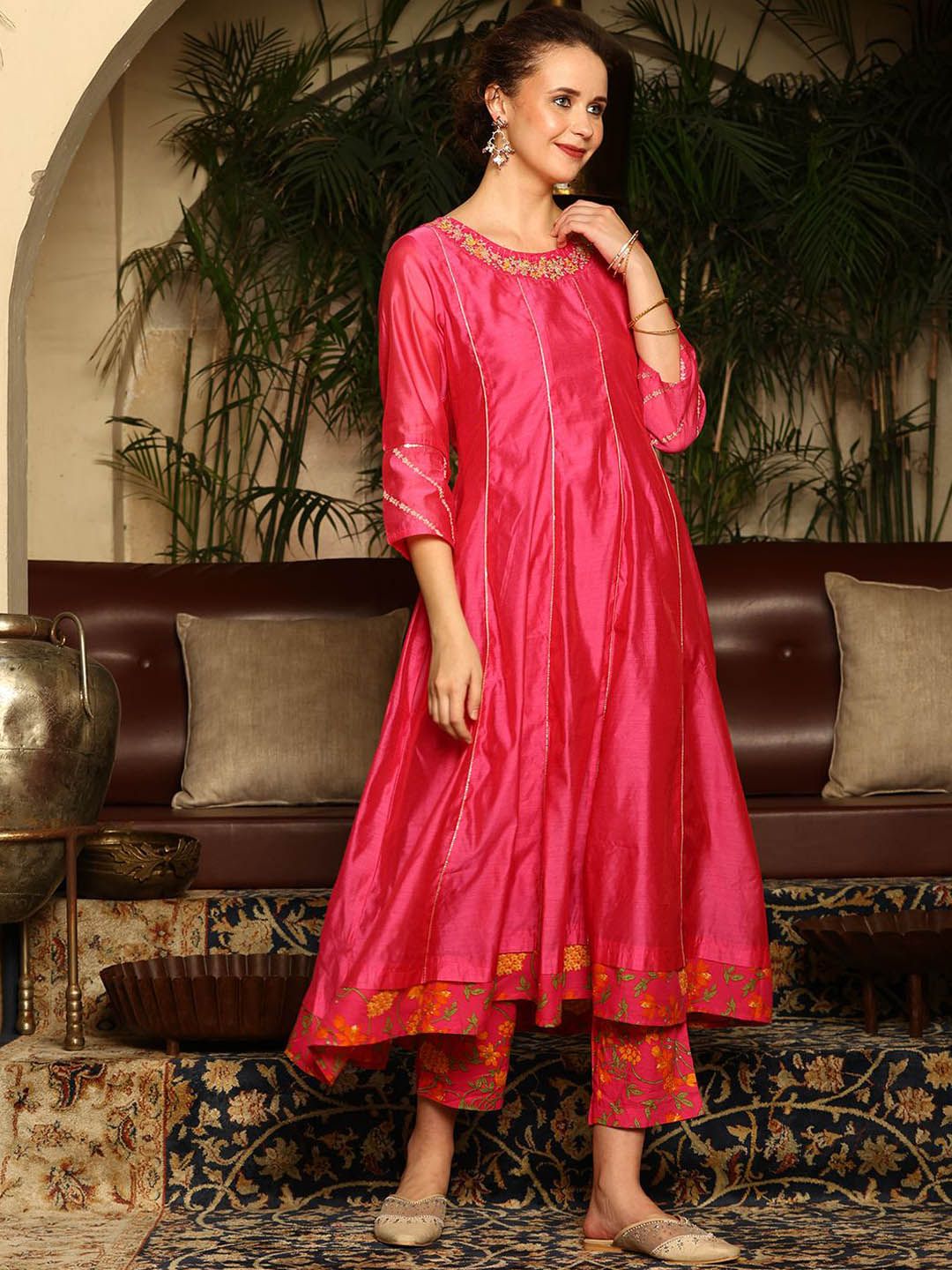 W Women Floral Embroidered Regular Thread Work Kurta with Trousers & With Dupatta