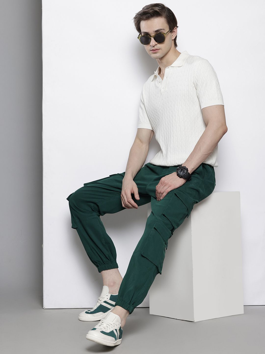 The Indian Garage Co Men Relaxed Fit Cargo Style Joggers