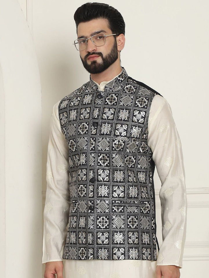 SOJANYA Embroidered Woven Nehru Jackets