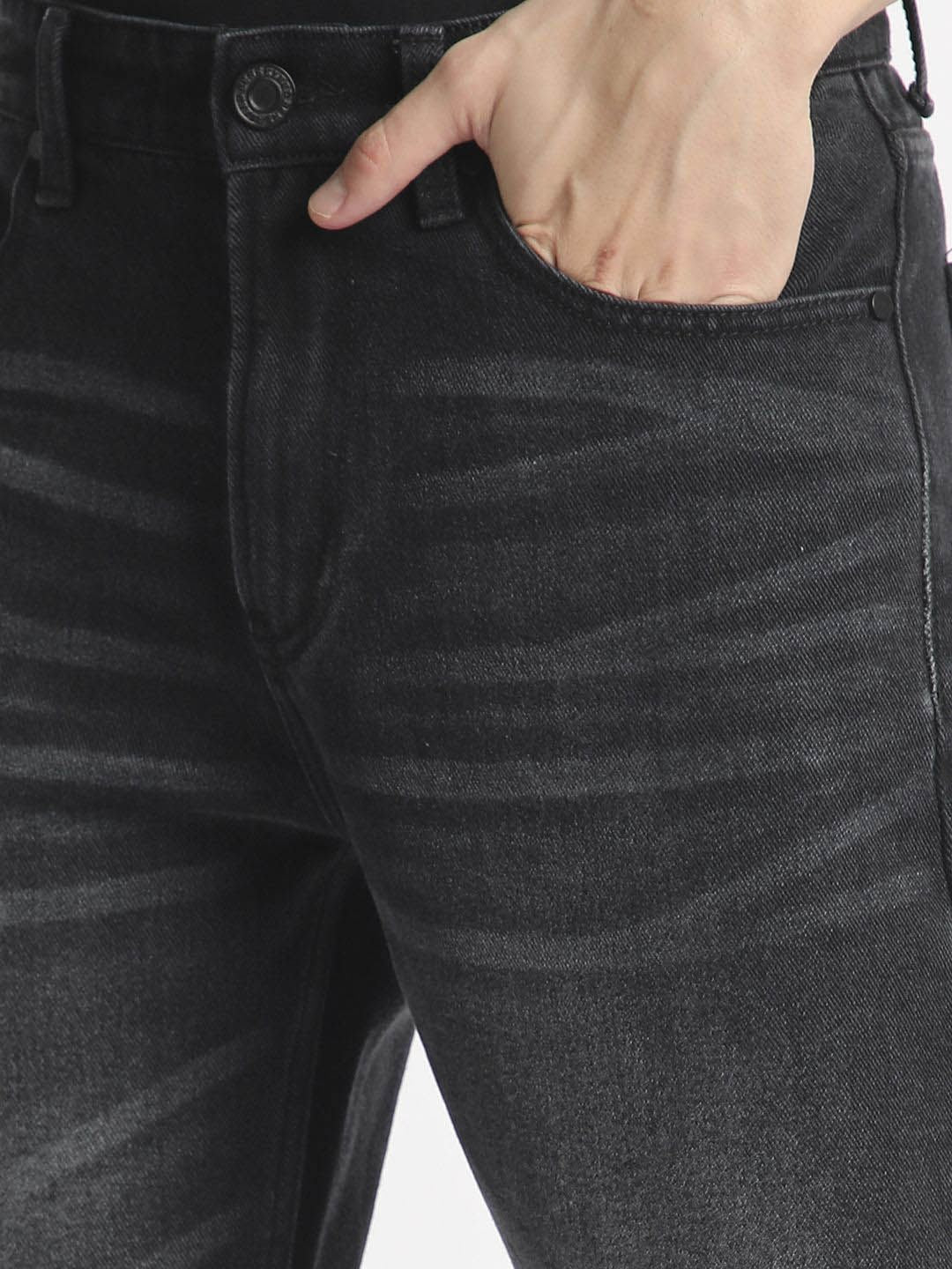 Bene Kleed Men Relaxed Fit Heavy Fade Jeans