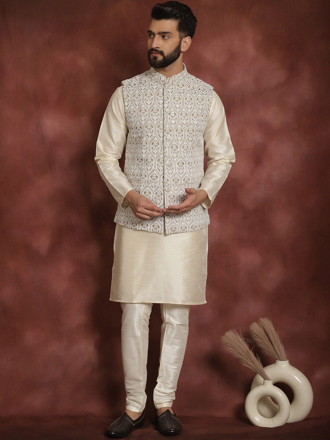 Anouk Men Geometric Embroidered Thread Work Straight Kurta With Churidar & Nehru Jacket