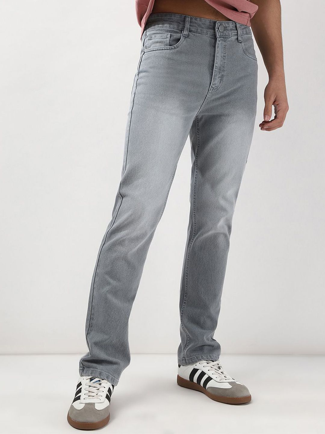 Urbano Fashion Men Straight Fit Mid-Rise Light Fade Stretchable Jeans