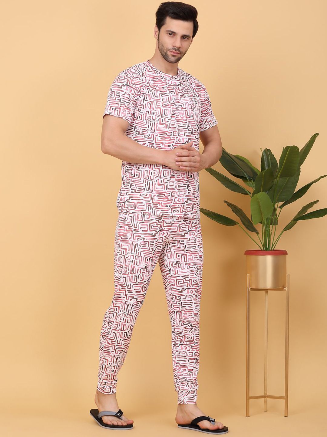 Sweet Dreams Pink & White Abstract Printed Round Neck Night suit