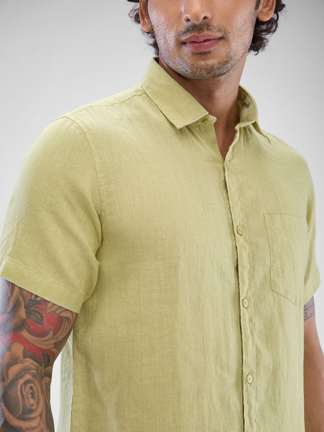 SPYKAR Men Solid Spread Collar Slim Fit Casual Shirt