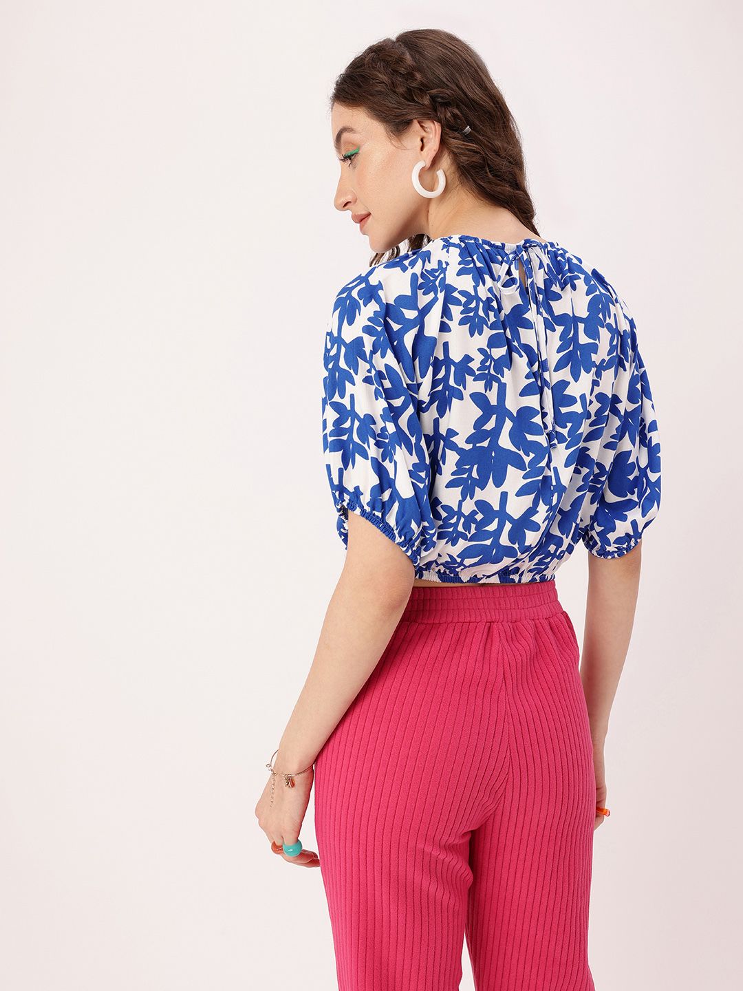 DressBerry Cute Vibe Printed Tie-Up Gathers Blouson Crop Top