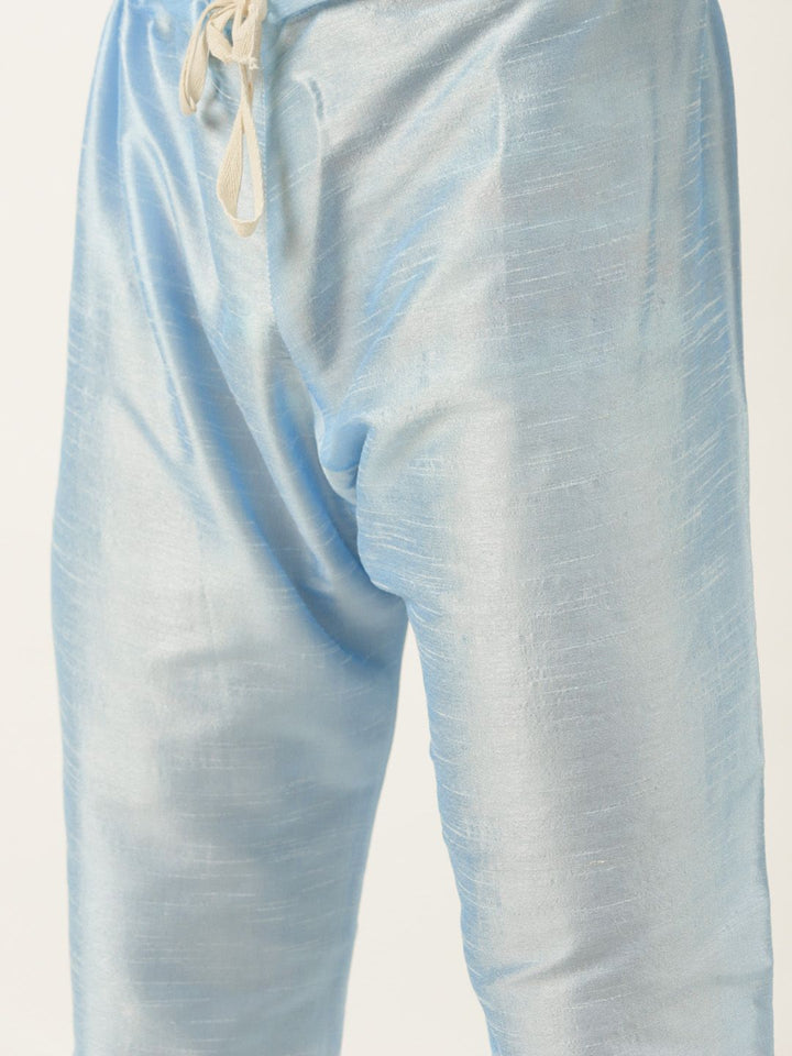 SOJANYA Men Blue Kurta with Churidar