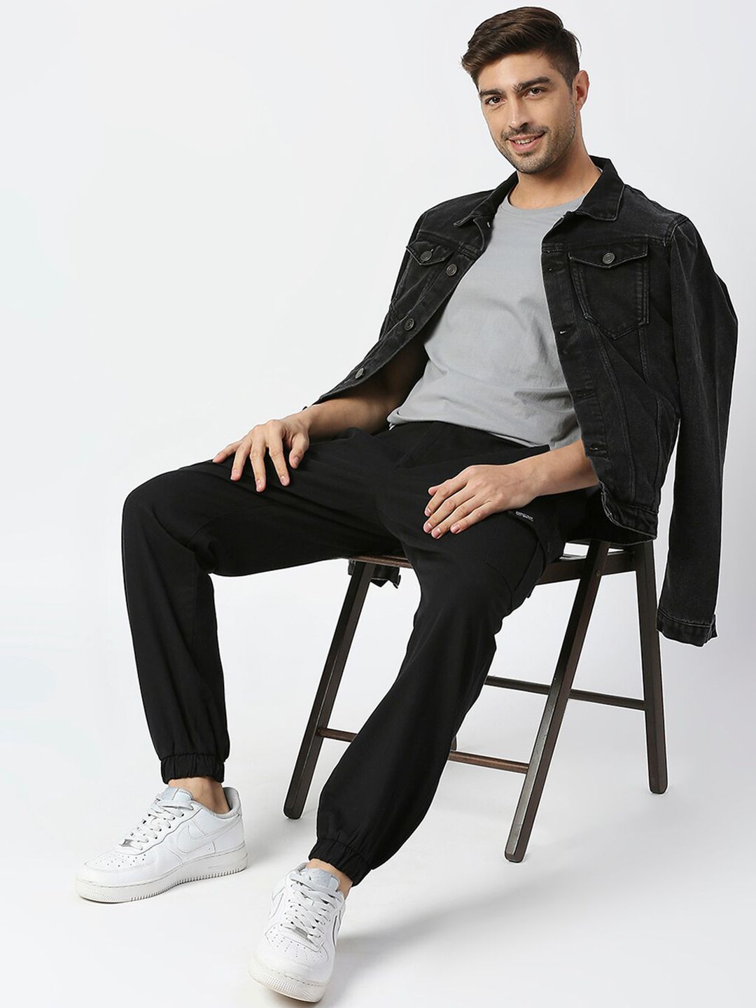 Thomas Scott Men Comfort Mid-Rise Easy Wash Cargo Trousers