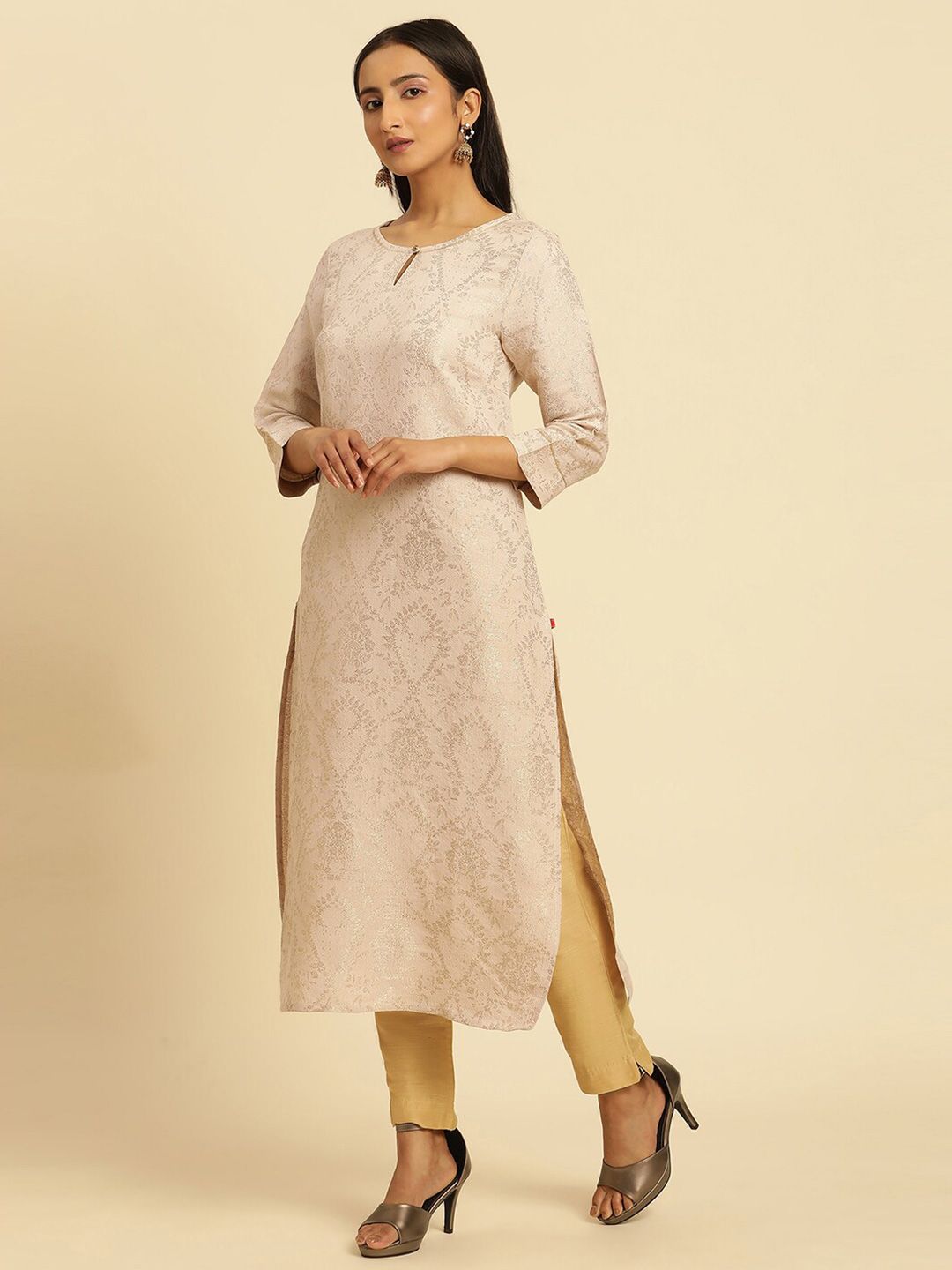 W Ethnic Printed Keyhole Neck Gotta Patti Kurta