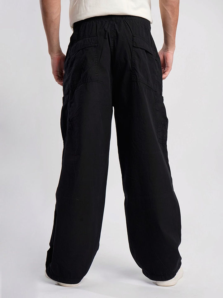 Bene Kleed Men Parachute Fit Mid-Rise Pure Cotton Cargo Trousers