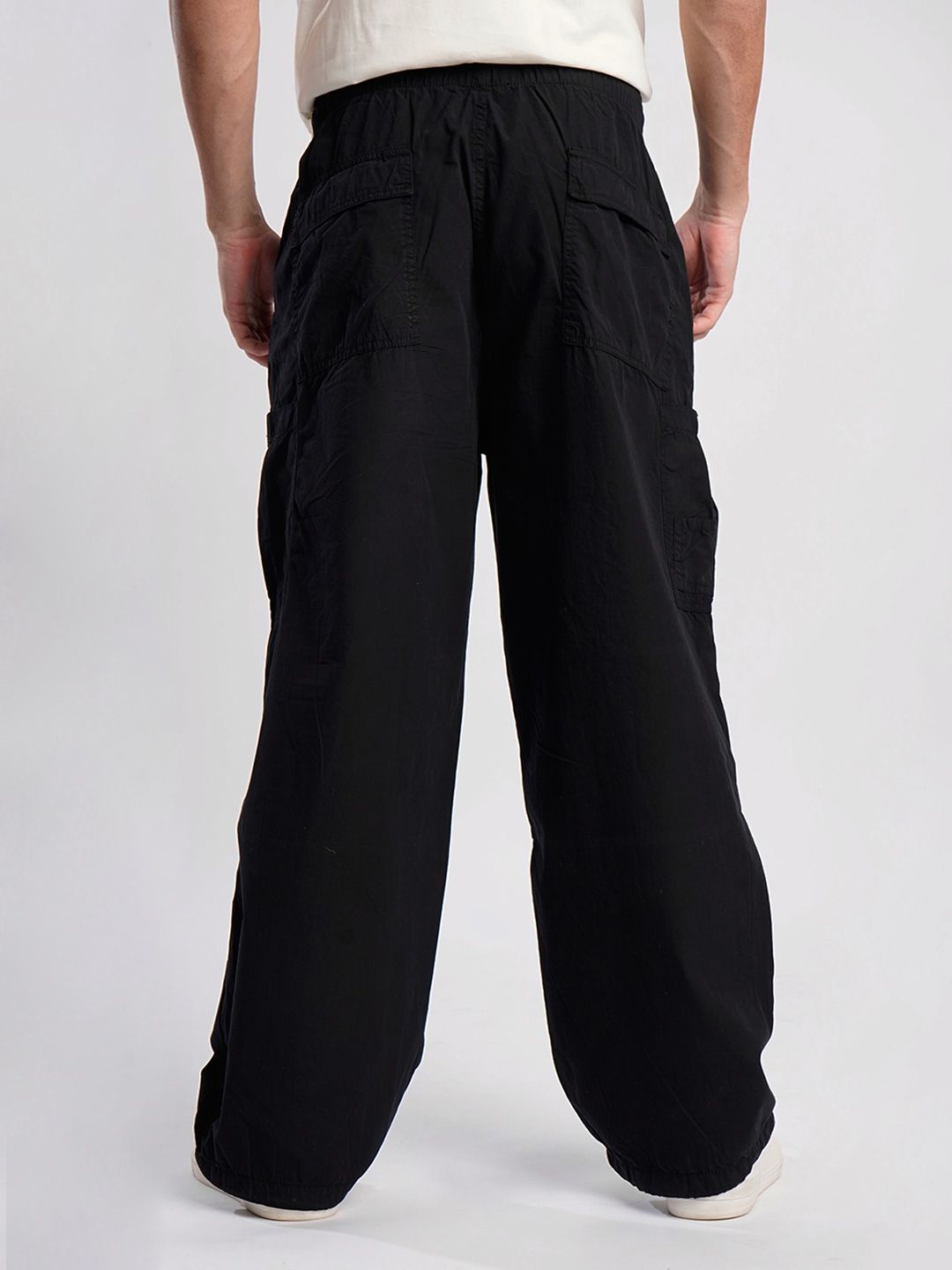 Bene Kleed Men Parachute Fit Mid-Rise Pure Cotton Cargo Trousers