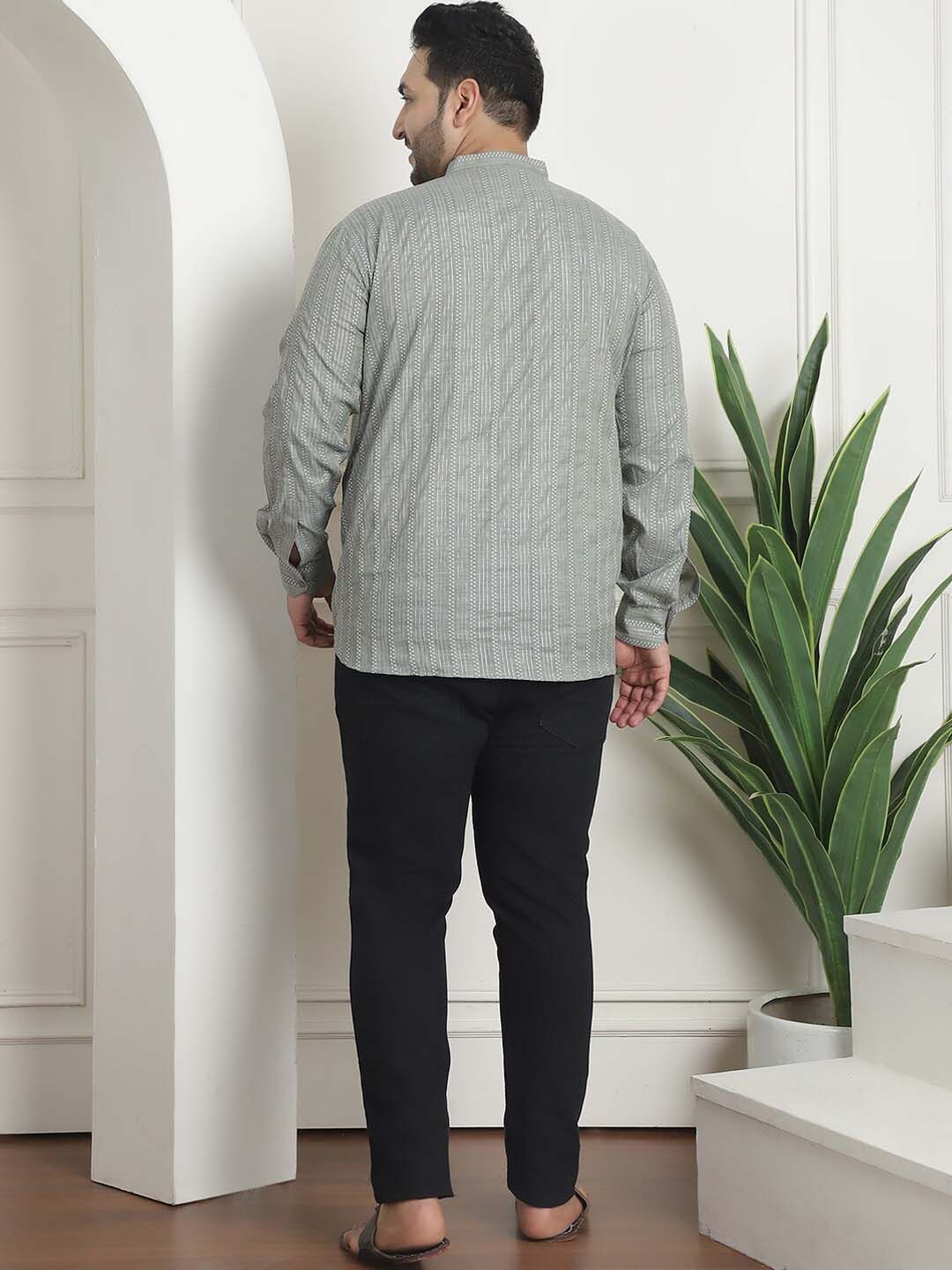 SOJANYA PLUS Geometric Embroidered Pure Cotton Kurta