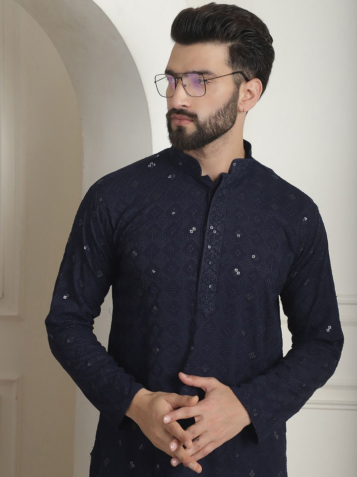 SOJANYA Sequinned Thread Work Mandarin Collar Kurta
