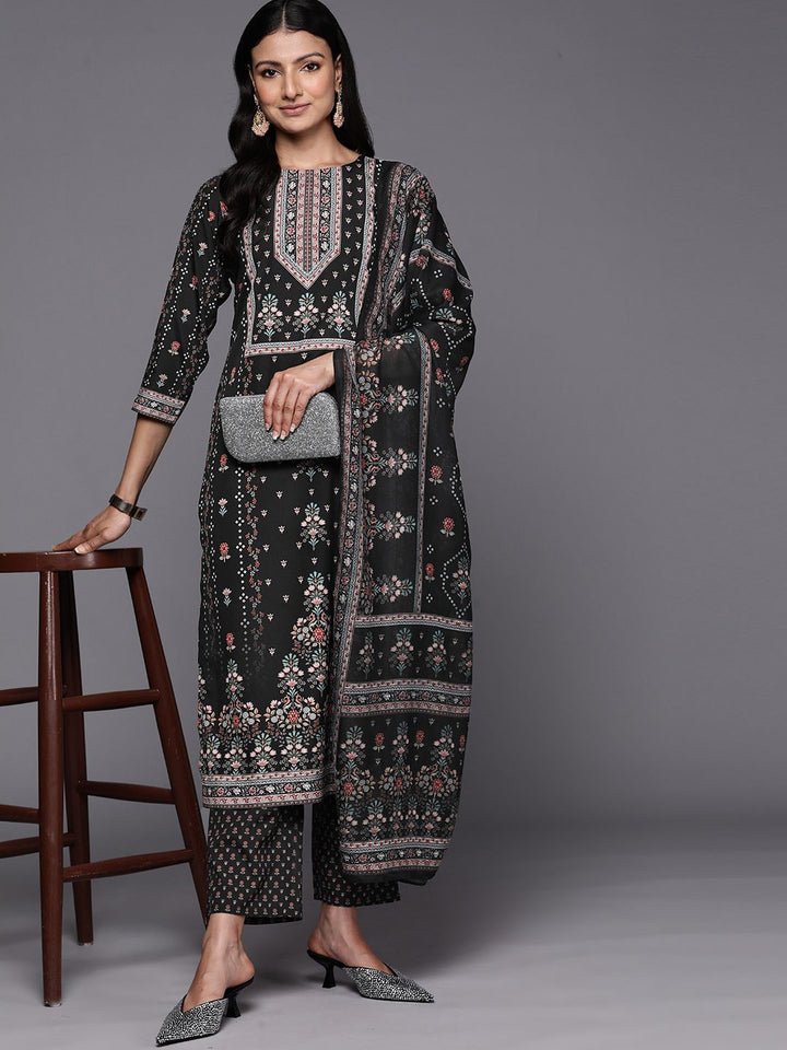 Libas Floral Printed Kurta with Trousers & With Dupatta