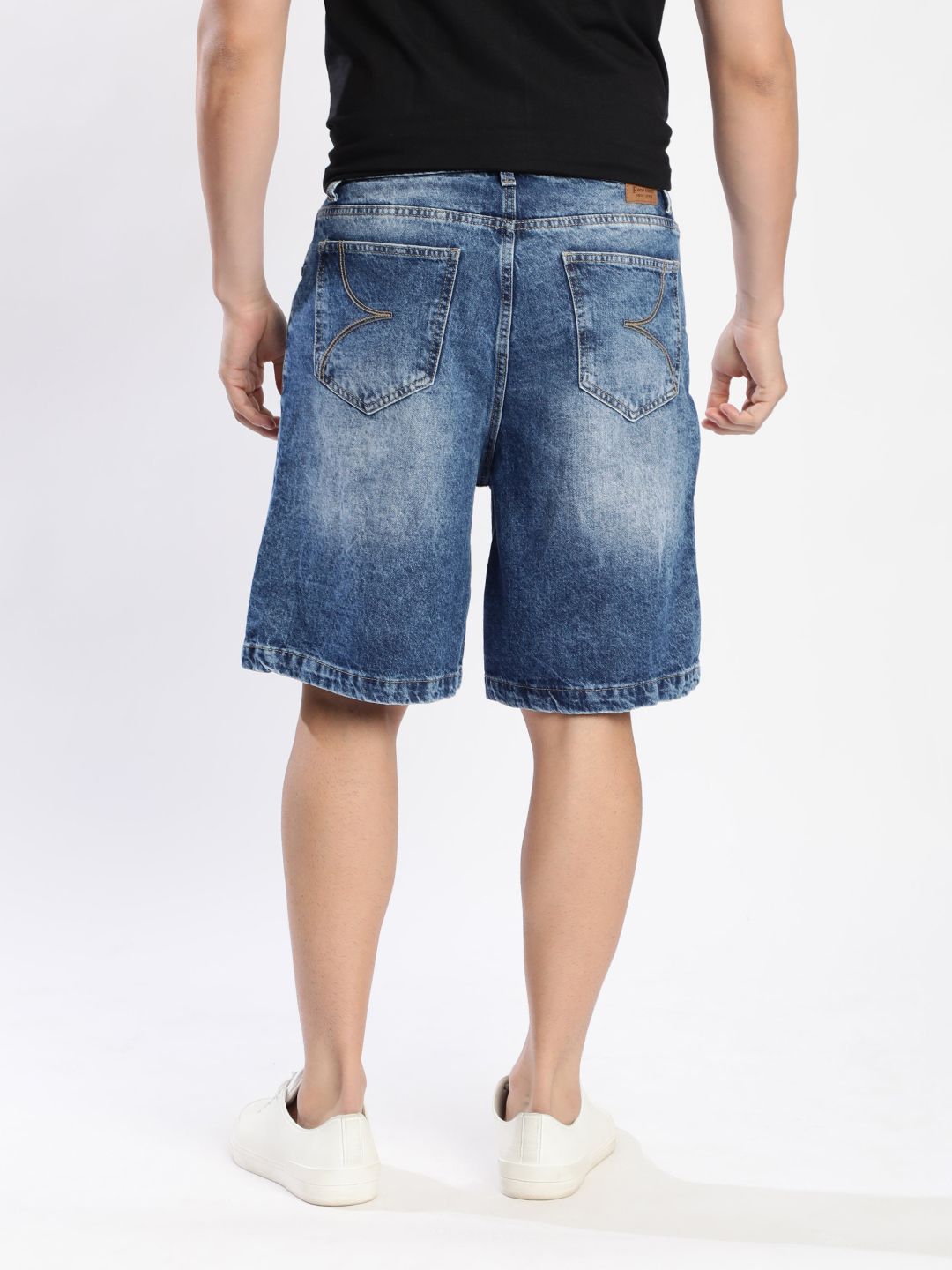 Bene Kleed Men Baggy Fit Distressed Denim Shorts