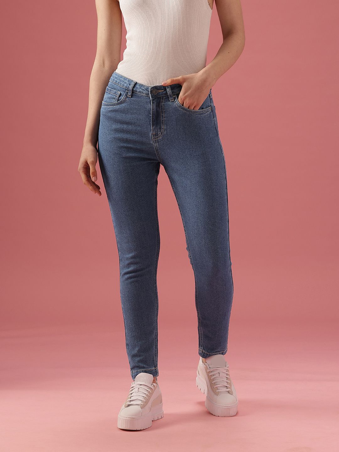DressBerry Women Skinny Fit High-Rise Light Fade Stretchable Jeans